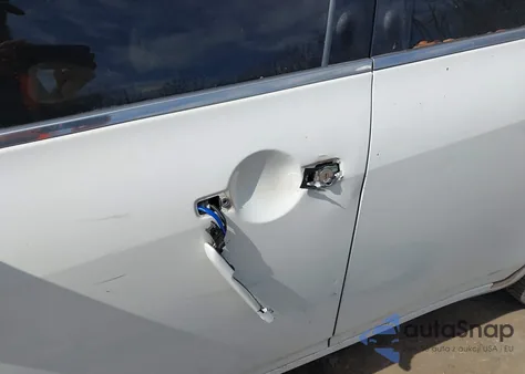 2011 Infiniti G25X z USA, uszkodzony, nr VIN JN1DV6AR3BM450985